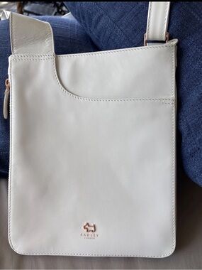 Radley London White Leather Crossbody/Shoulder Bag Rose Gold Accents & Hardware